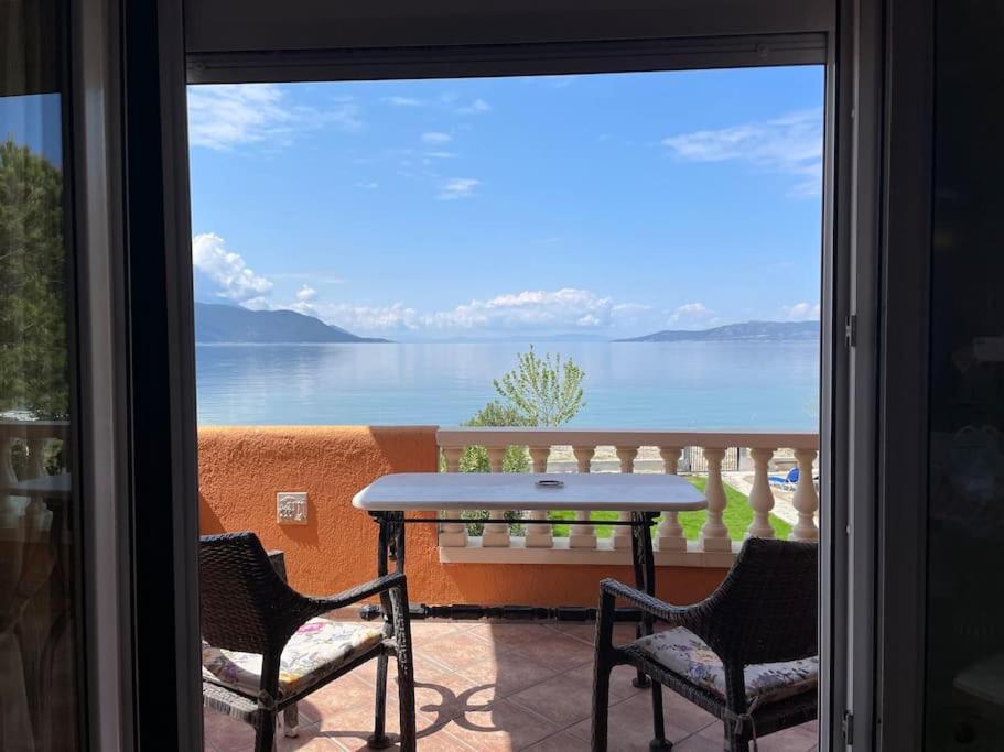 Pampas Seafront Villa, 6 Bedrooms, North Evvoia Kanatádhika المظهر الخارجي الصورة