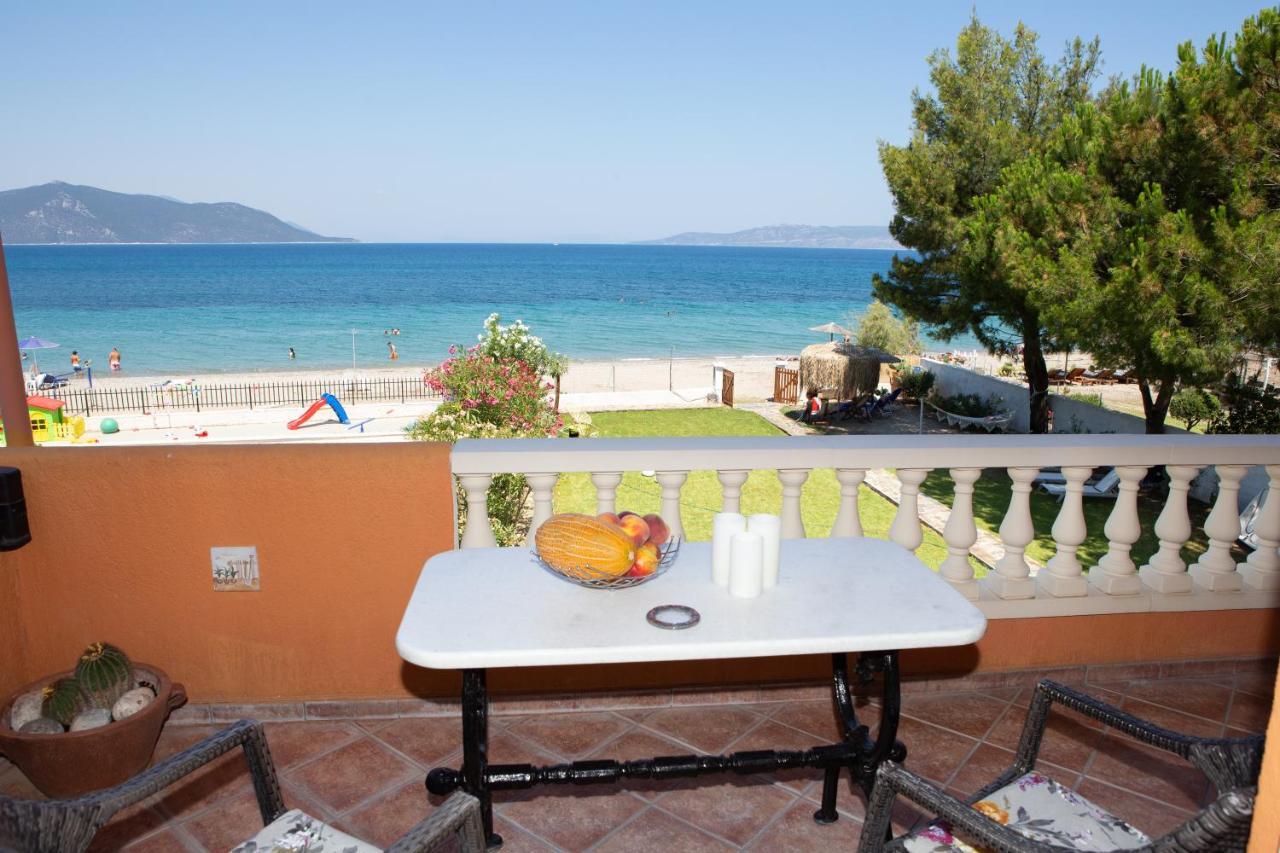 Pampas Seafront Villa, 6 Bedrooms, North Evvoia Kanatádhika المظهر الخارجي الصورة